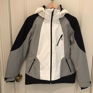 Women’s Spyder ski jacket Size M